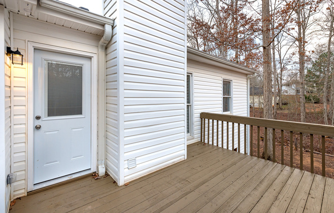 Charming 3-Bedroom Ranch Home with Deck and Spacious Backyard in Covington, GA