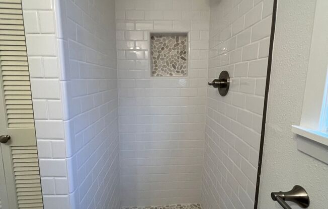 Studio, 1 bath, $815, Unit CARBACK