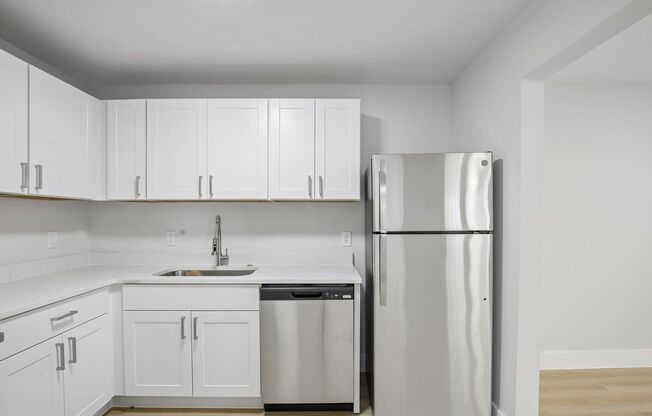 2 beds, 2 baths, 1,000 sqft, $1,692