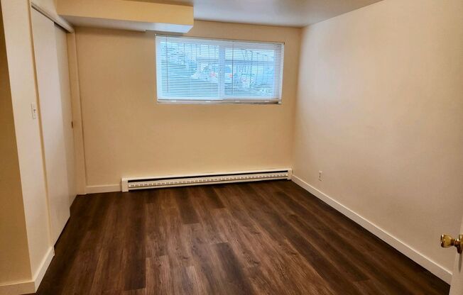 1 bed, 1 bath, 500 sqft, $1,350, Unit 24