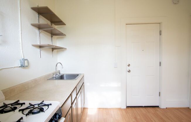 1 bed, 1 bath, $995, Unit 314