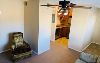 2 beds, 1 bath, $1,000