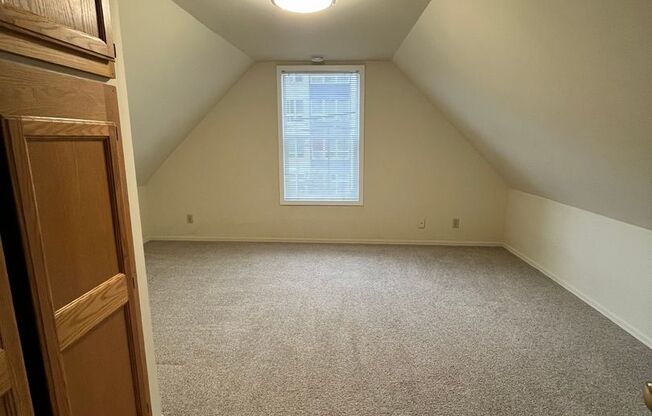 1 bed, 1 bath, $1,500, Unit 1017 1/2