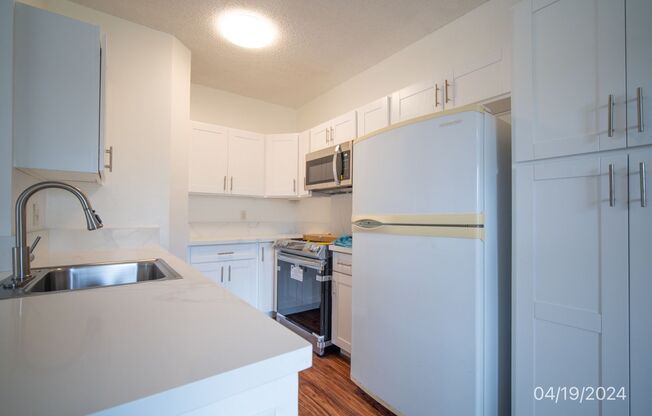 2 beds, 2 baths, $3,000, Unit # 15 C