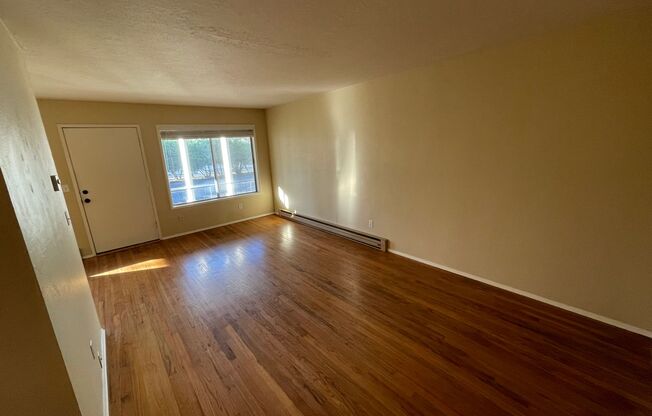 Milwaukie Ave Apartments