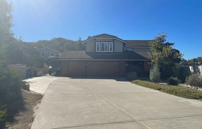 Gorgeous Bonita  home with a pool