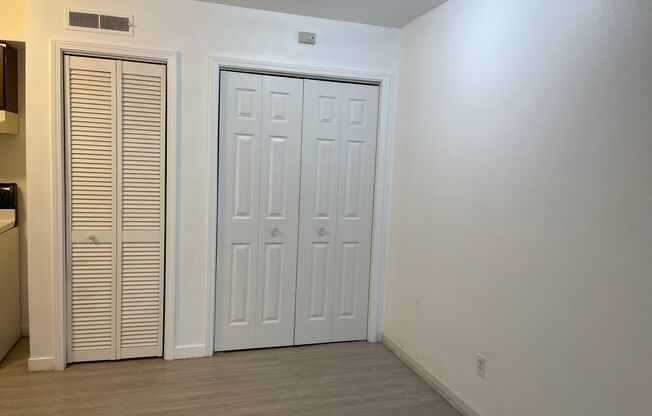 1 bed, 1 bath, $850, Unit Unit-I