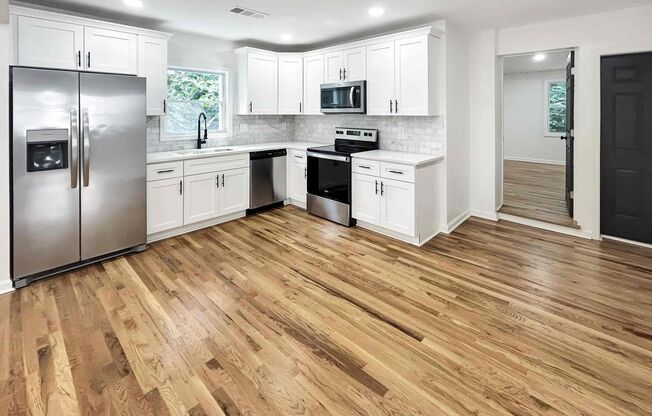 3 beds, 2 baths, $2,499
