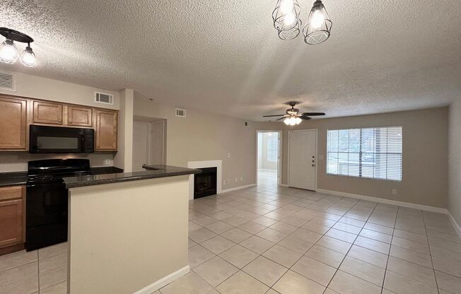 Lovely 2/2 Spacious Condo in the Highly Desired Lakewood Park - Altamonte Springs!