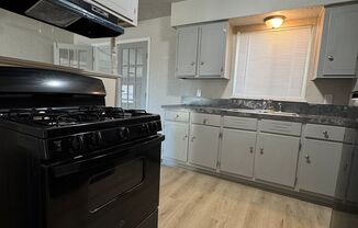 3 beds, 1 bath, $1,100