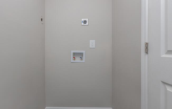 3 beds, 1 bath, $1,595
