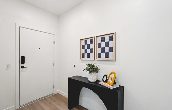 2 beds, 2 baths, 1,014 sqft, $2,518, Unit 306