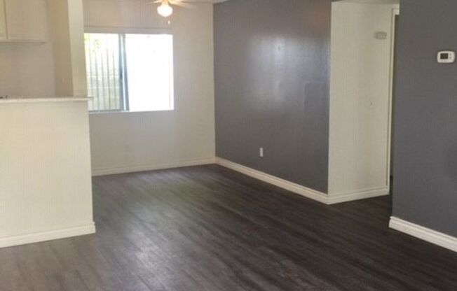 2 beds, 1 bath, 896 sqft, $2,395, Unit 001