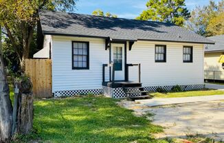 4007 Lynn Street (2 Bed/1 Bath)