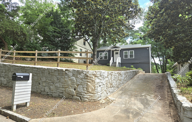 1064 WESTMOOR DR NW
