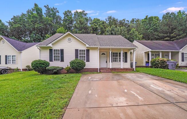 3-Bedroom Hamptons Home for Rent – Elegant Interiors & Excellent Accessibility