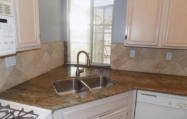 Beautiful Rancho San Diego Condo In Remington Complex
