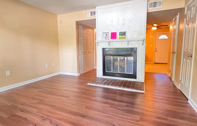 2 beds, 1.5 baths, $1,475, Unit # 17