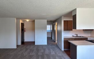 2 beds, 1 bath, 933 sqft, $1,600, Unit 18