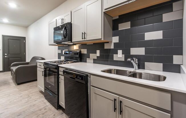 1 bed, 1 bath, 637 sqft, $1,754, Unit 405 [Furnished]