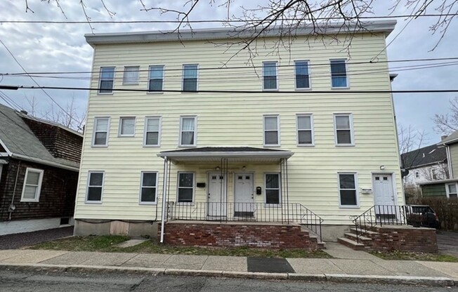 12 FORREST ST