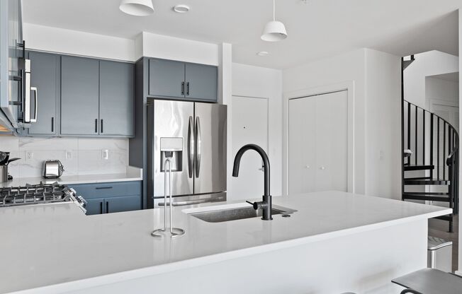 1 bed, 1 bath, $1,740