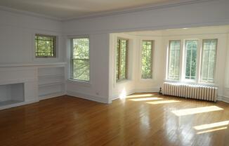 1700 W Touhy Ave 08-3