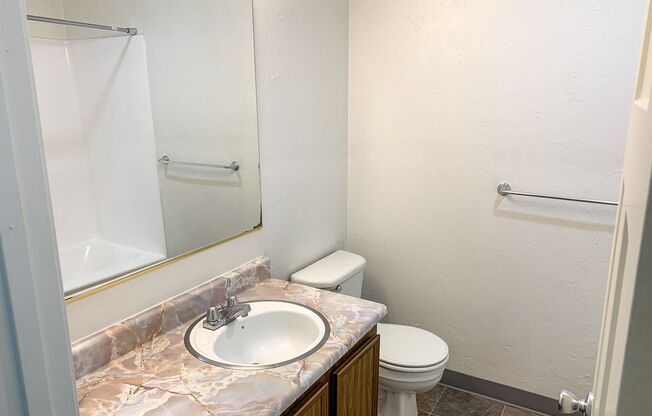 2 beds, 1 bath, 756 sqft, $1,125, Unit 65