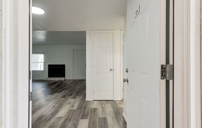 2 beds, 2 baths, 1,050 sqft, $899