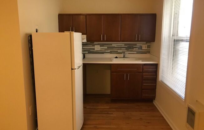 Studio, 1 bath, 280 sqft, $935, Unit 313