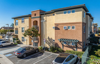 Riviera Highlands Apartments