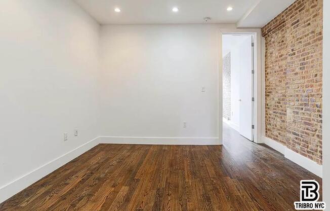 558 KOSCIUSZKO ST