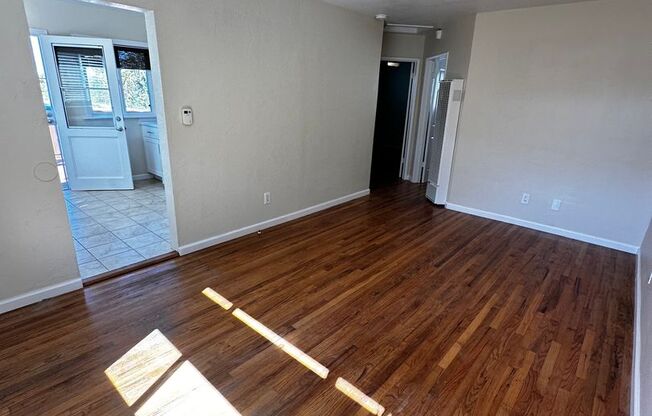 SILVER STRAND BLVD DUPLEX