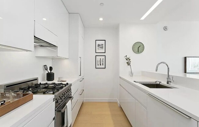 1 bed, 1 bath, $4,701, Unit 27B
