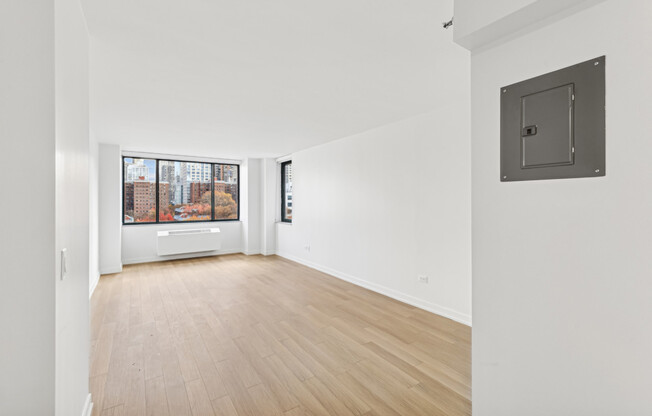 1 bed, 1 bath, $3,850, Unit C12J