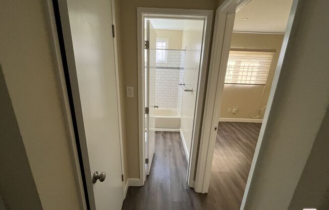 2 beds, 1 bath, 700 sqft, $2,100, Unit 1