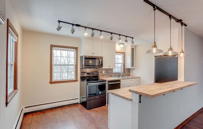 441 Grand Ave