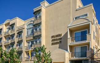 Apartment Building in Los Angeles