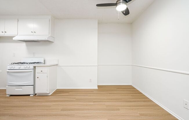 1 bed, 1 bath, $1,945, Unit 7