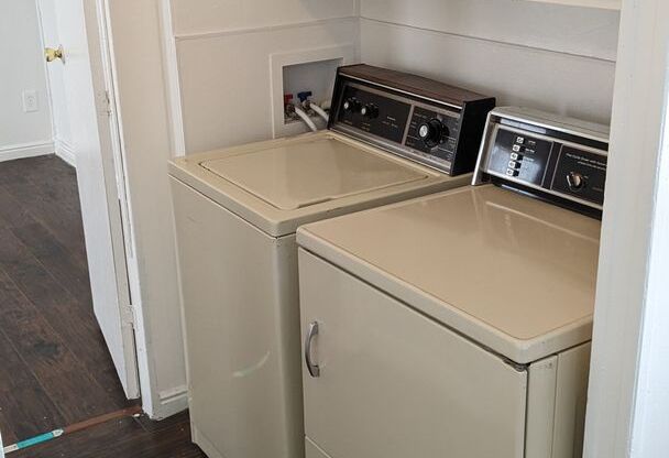 3 beds, 2 baths, 850 sqft, $1,295, Unit #3