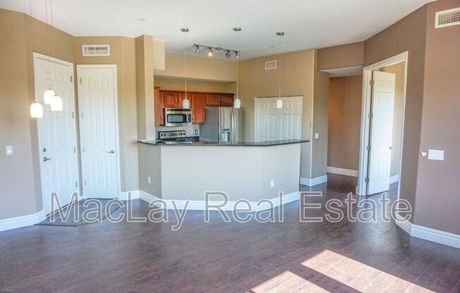 3330 S GILBERT RD, UNIT 2012 UNIT 2012
