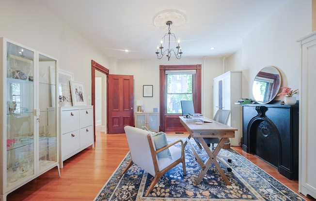 13 EDEN ST