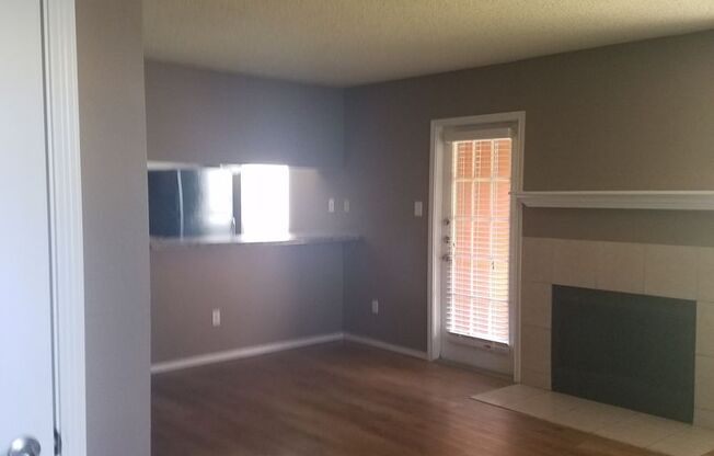 1 bed, 1 bath, 786 sqft, $1,049, Unit 232