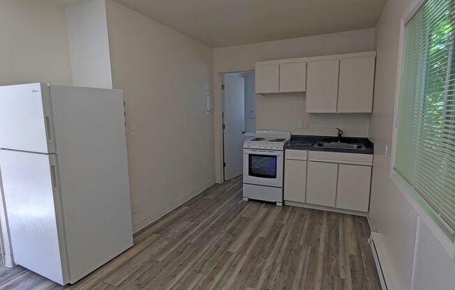 Studio, 1 bath, 550 sqft, $1,164, Unit 3515-24