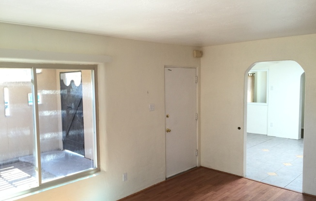 2 beds, 1 bath, $1,550