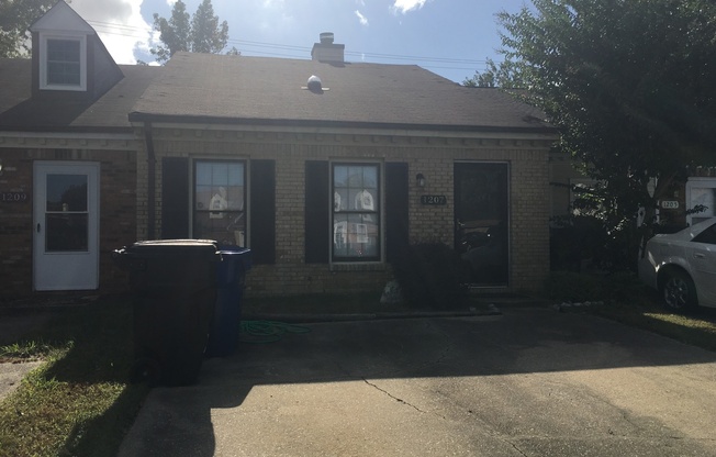 2 beds, 1 bath, $1,800