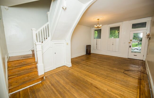 2027/2028 JHU Off-Campus Perfect 3bd/1.5ba w/ W/D! Available 6/7/27!