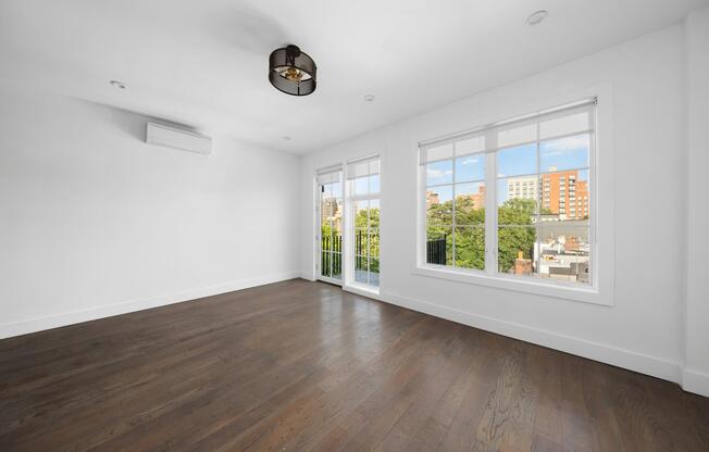 489 3 AVE