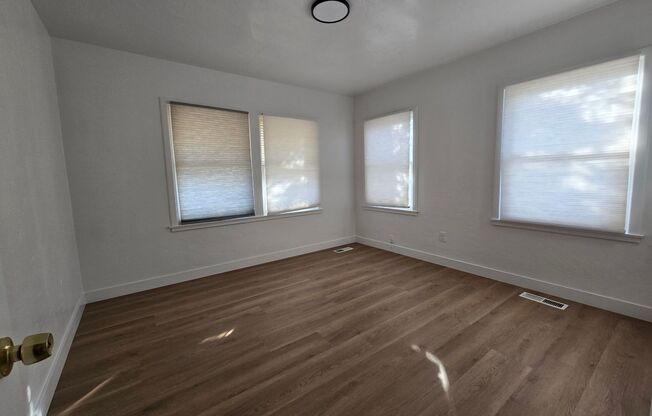 2 beds, 1 bath, $1,550