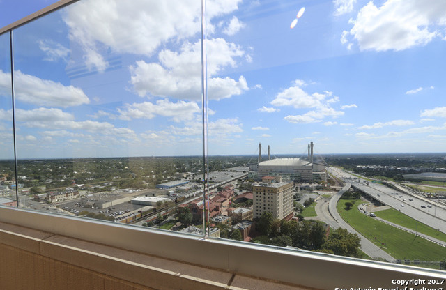 1 bed, 1 bath, $2,050, Unit # 301